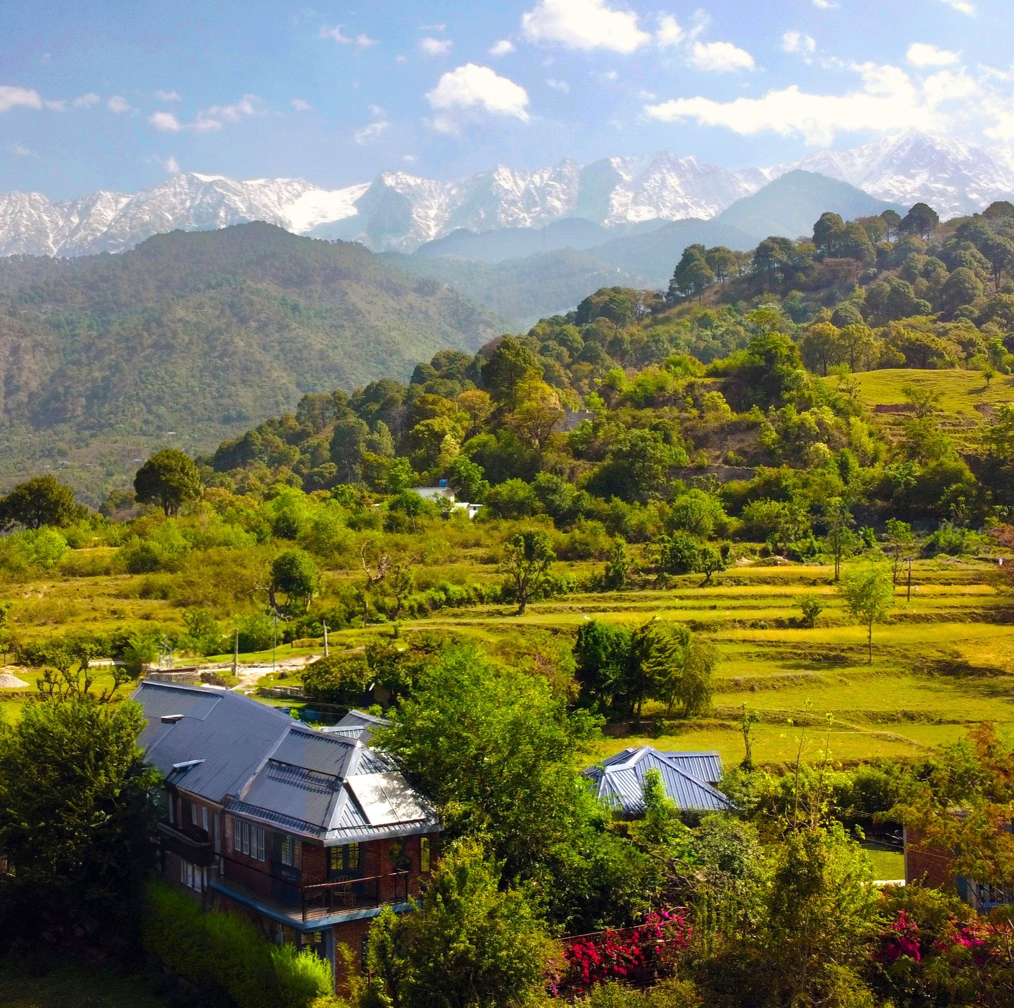 Rendezvous Resort exterior